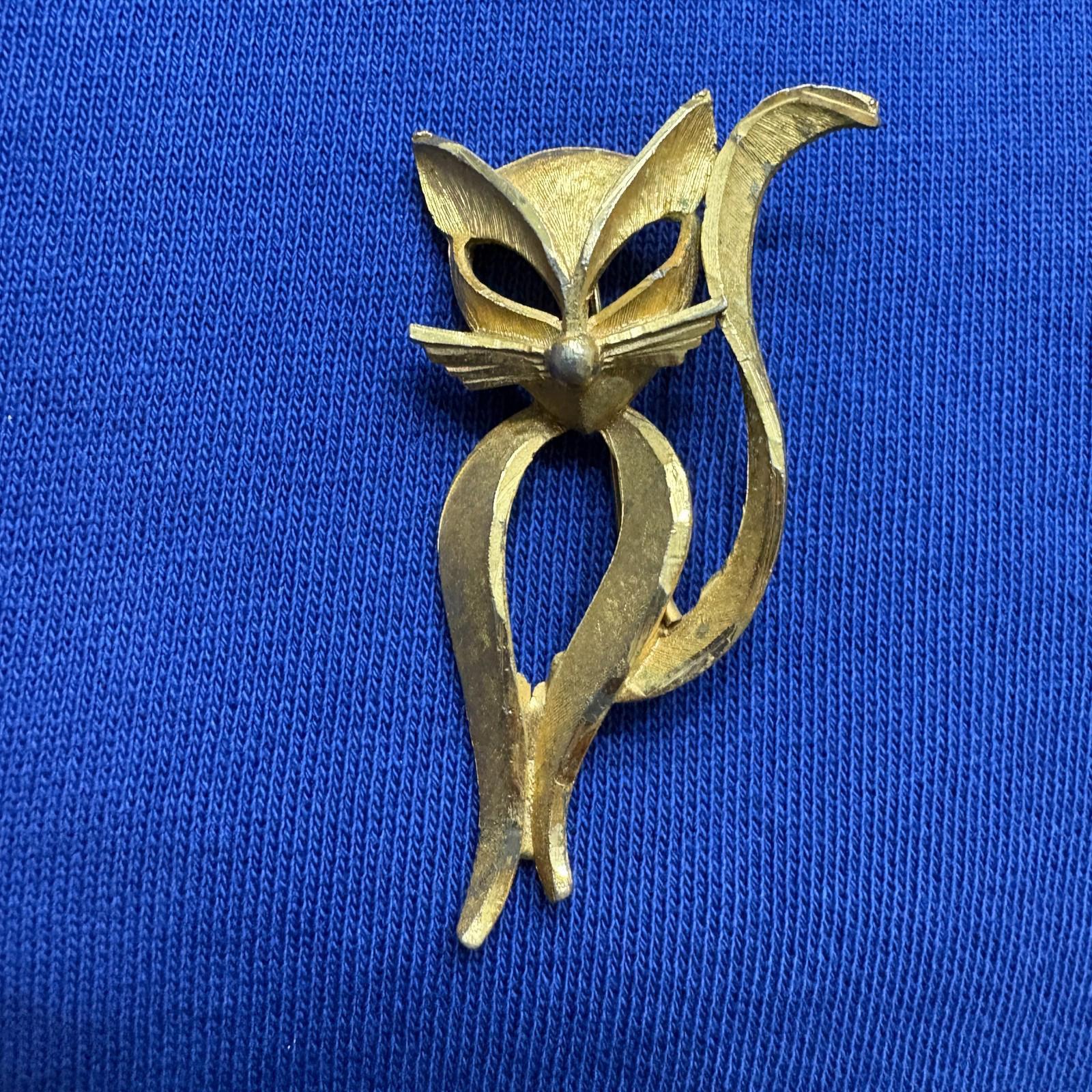 Vintage Mamselle Kitty Cat Brooch Beautifully Detailed Etched & Signed